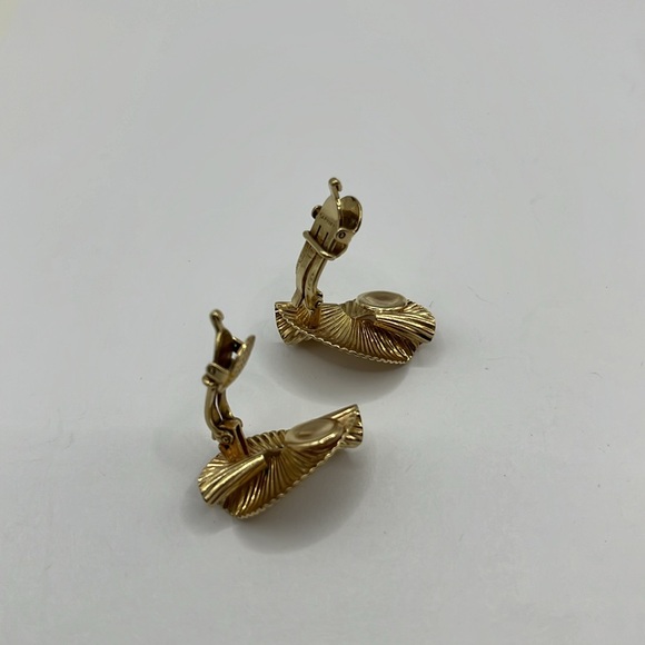 14 KT CARTIER Vintage CARTIER 14K Yellow Gold Fan Style Clip on Earrings Luxury - Picture 8 of 11